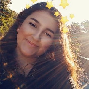 Meet your Posher, Angelica